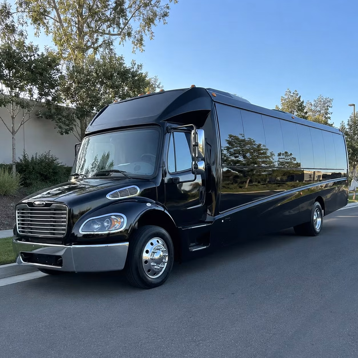25 passenger minibus